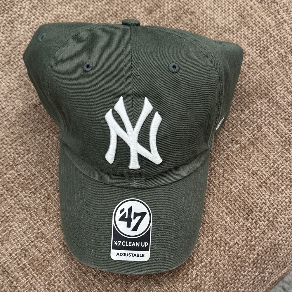New York Yankees ‘47 Brand Hat, NWT